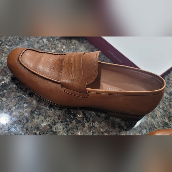 Salvatore Ferragamo Sunset Loafer - Picture 6 of 12